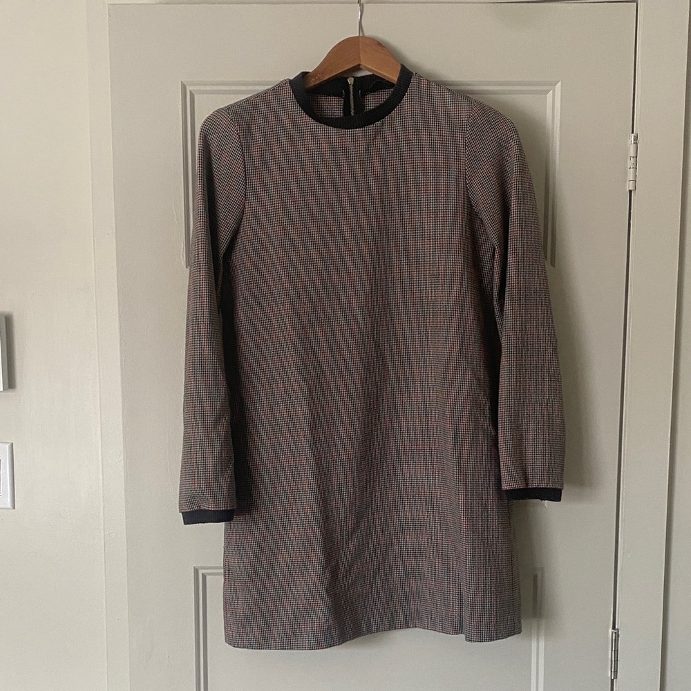 Zara Long Sleeve Dress - Black and Gray